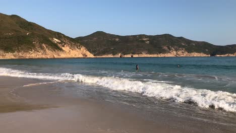 Tropical-beach-hidden-away-in-the-San-Kung-East-Country-Park,-Hong-Kong