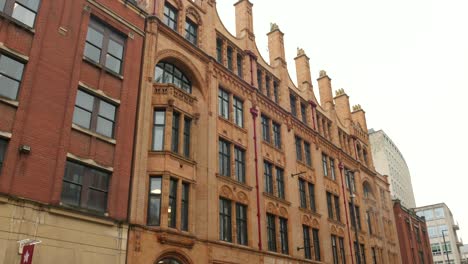 Low-angle-shot-of-Canada-House-with-old-vintage-architecture-during-daytime-in-England