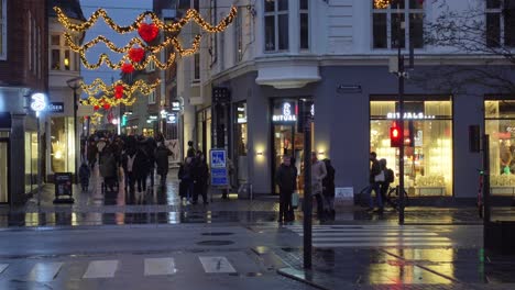 Vista-De-La-Calle-Aalborg-Centrum-Durante-La-Temporada-Oscura