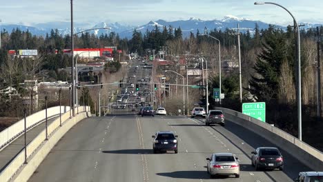 Video-Der-196.-Straße-Nach-Südwesten-Mit-Blick-Nach-Osten-In-Richtung-Der-Cascade-Mountains