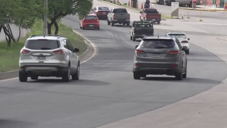 Traffic-during-rush-hour-on-a-highway-in-Tegucigalpa,-capital-of-Honduras