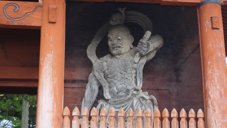 Kongo-Rikishi-Fierce-Looking-Wooden-Sculpture-At-Koyasan-Daimon-Gate