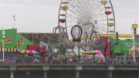 Blick-Auf-Den-Santa-Monica-Pier-Im-Freien