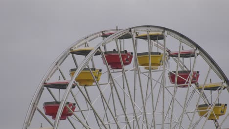 Riesenrad,-Das-Sich-Im-Kreis-Dreht