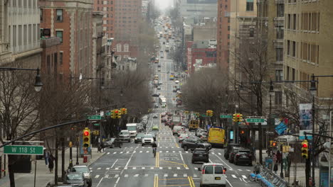 Amsterdam-Avenue-In-New-York-City,-Blick-Nach-Norden-Von-Der-118.-Straße,-Zeitraffer