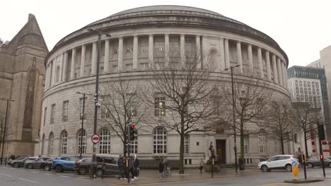 Vista-Panorámica-Del-Edificio-De-La-Biblioteca-Central-De-Manchester.