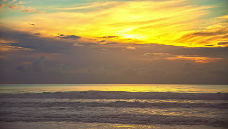 Beautiful-yellow-sunset-over-Manhattan-beach.-Time-Lapse