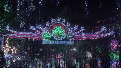 The-streets-of-Kolkata-are-decorated-with-light-and-shame-on-Christmas