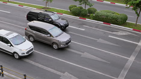 Cars-and-Vehicles-in-Action-on-Saigon-Highway,-Capturing-the-Dynamic-Pulse-of-City-Life