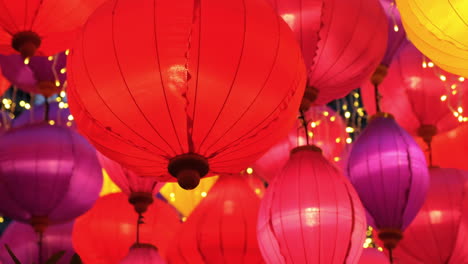 Coloridas-Linternas-Chinas-Para-Celebrar-El-Festival-De-Primavera-Chino-O-El-Año-Nuevo-Chino