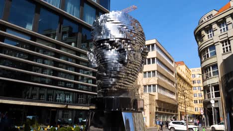 Franz-Kafka-Rotating-Head-in-Prague