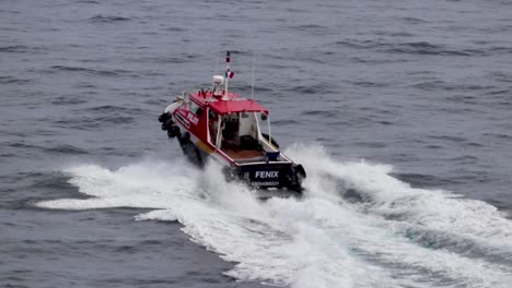 Mexikanisches-Such--Und-Rettungsboot-Unterwegs