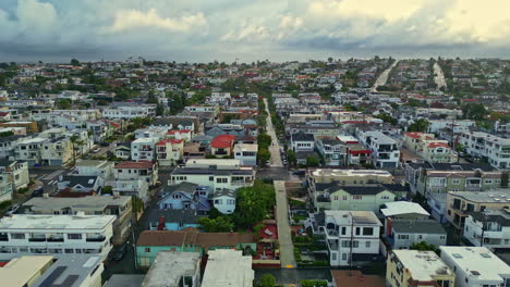 Sunset-By-The-Neighborhood-Of-Manhattan-Beach-In-Los-Angeles,-California