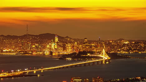 Puente-De-La-Bahía-De-San-Francisco-Oakland-California---Atardecer-Hasta-Lapso-De-Tiempo-Nocturno