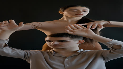 Man-and-woman-dancing-in-studio