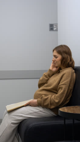 Woman-at-the-waiting-room