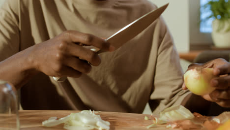 People-preparing-the-dinner