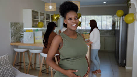 Pregnant-woman-looking-at-the-camera