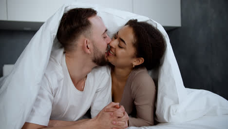 Lovely-couple-in-the-bedroom