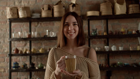 Happy-woman-posing-indoors