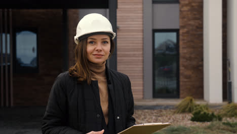 Woman-posing-outside-the-house