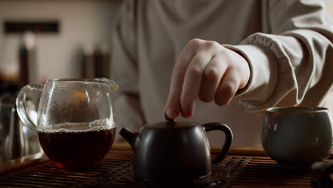 Woman-pouring-liquids