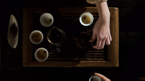 People-at-the-tea-ceremony