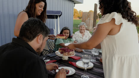 Family-lunch