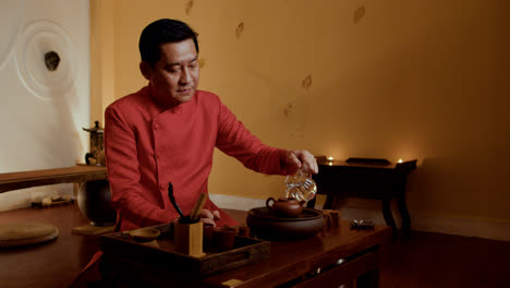 Asian-tea-master