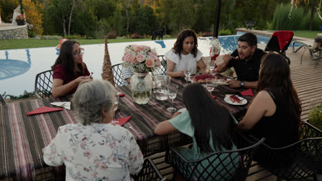 Family-lunch