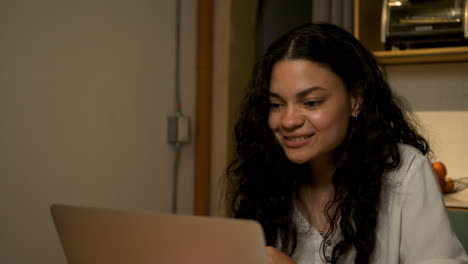 Young-woman-working-at-home