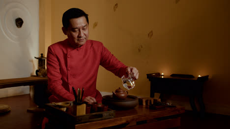 Asian-tea-master