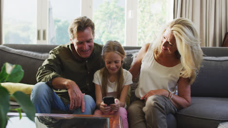 Grandparents-and-grandchild-spending-time-together