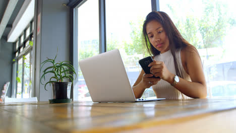 Teenage-girl-using-mobile-phone-4k