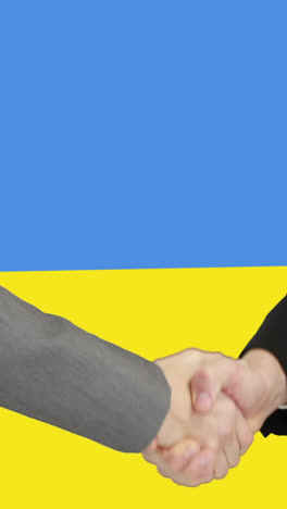 Animation-Von-Kaukasischen-Geschäftsleuten,-Die-Die-Flagge-Der-Ukraine-Schütteln