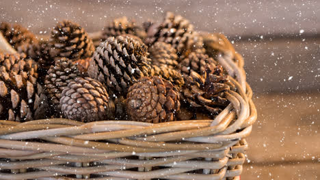 Animación-De-Nieve-Cayendo-Sobre-Piñas-En-Una-Cesta.