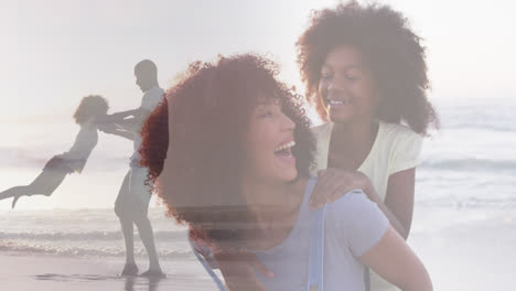 Compuesto-De-Feliz-Madre-E-Hija-Afroamericanas,-Y-Padre-E-Hija-Jugando-En-La-Playa