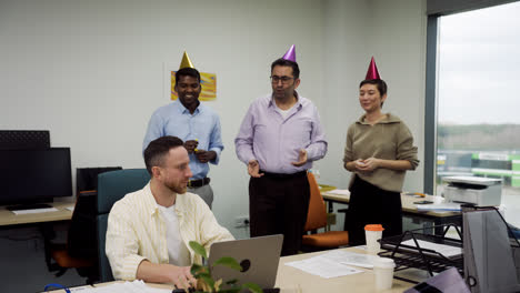 Birthday-party-at-the-office