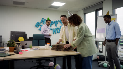 Birthday-party-at-the-office