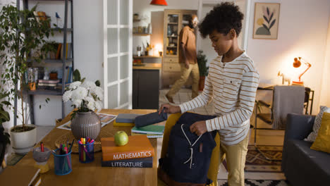 Kid-getting-ready-for-school