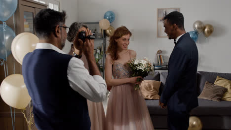 Happy-girl-holding-bouquet-of-flowers