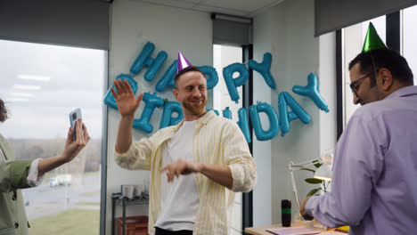 Birthday-party-at-the-office