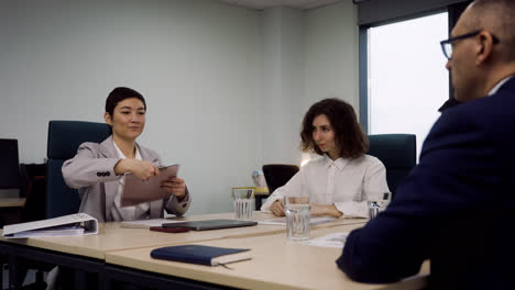 Businesspeople-in-a-meeting