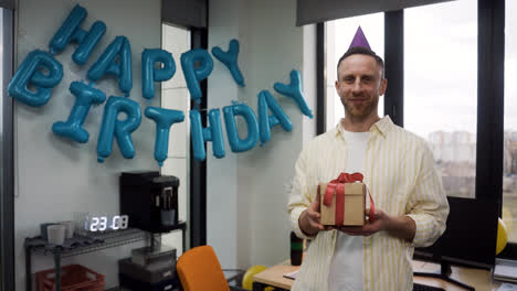 Birthday-party-at-the-office