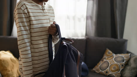 Kid-getting-ready-for-school