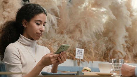 Woman-looking-at-menu