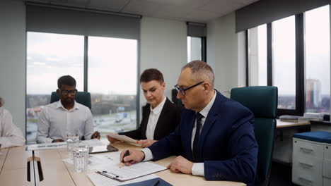 Businesspeople-in-a-meeting