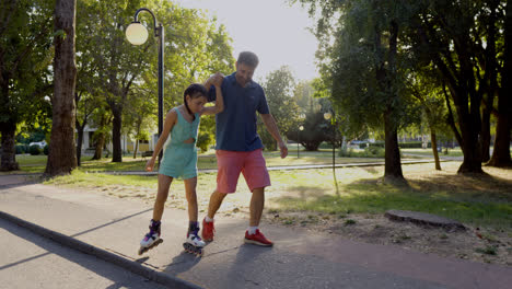 Little-girl-on-roller-skate