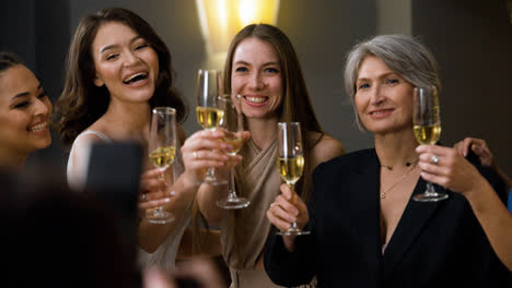 Bride-with-friends