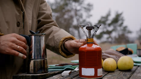 Man-preparing-coffee